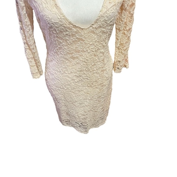 ASOS Cream Lace Mini Dress- Stretchy-V Neckline-Size 10-Floral Design-Lined - Picture 4 of 10